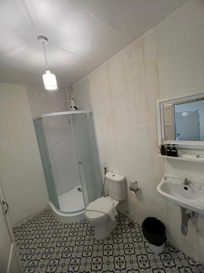 Roomquest Rim Praya Dinsor Road Banguecoque Exterior foto